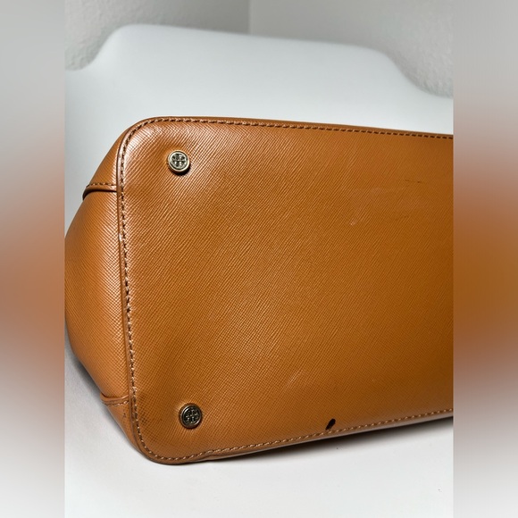 Tory Burch brown Robinson double zip tote bag - Picture 9 of 15